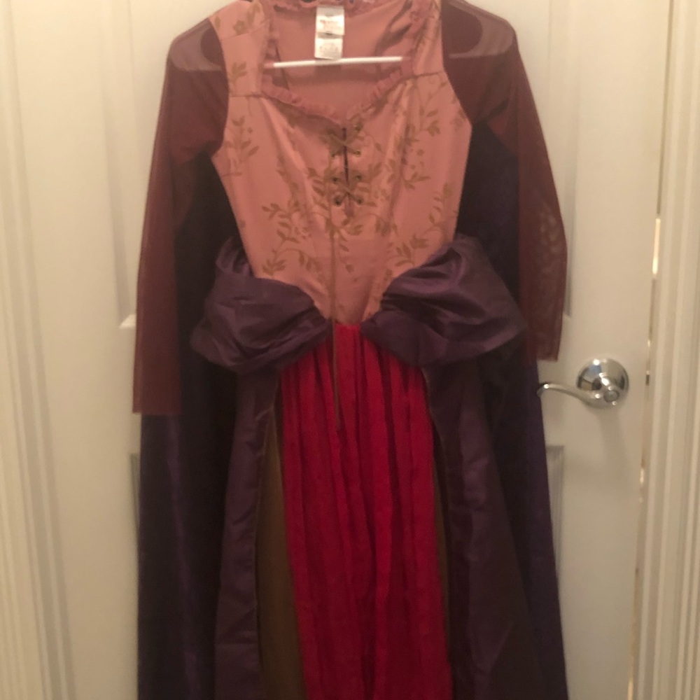 Girls Sarah Sanderson costume Hocus Pocus